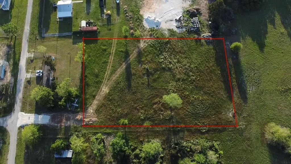 48 Saint Marys Street, Hempstead