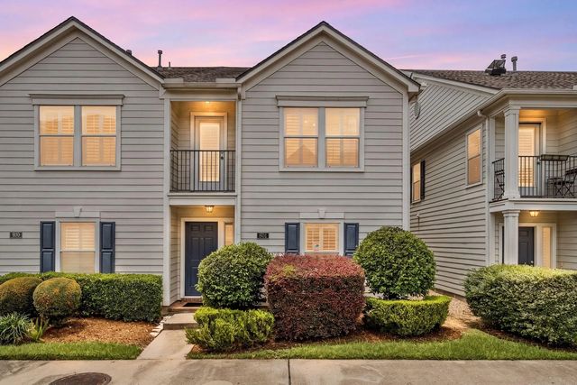934 W Heights Hollow Lane, Houston