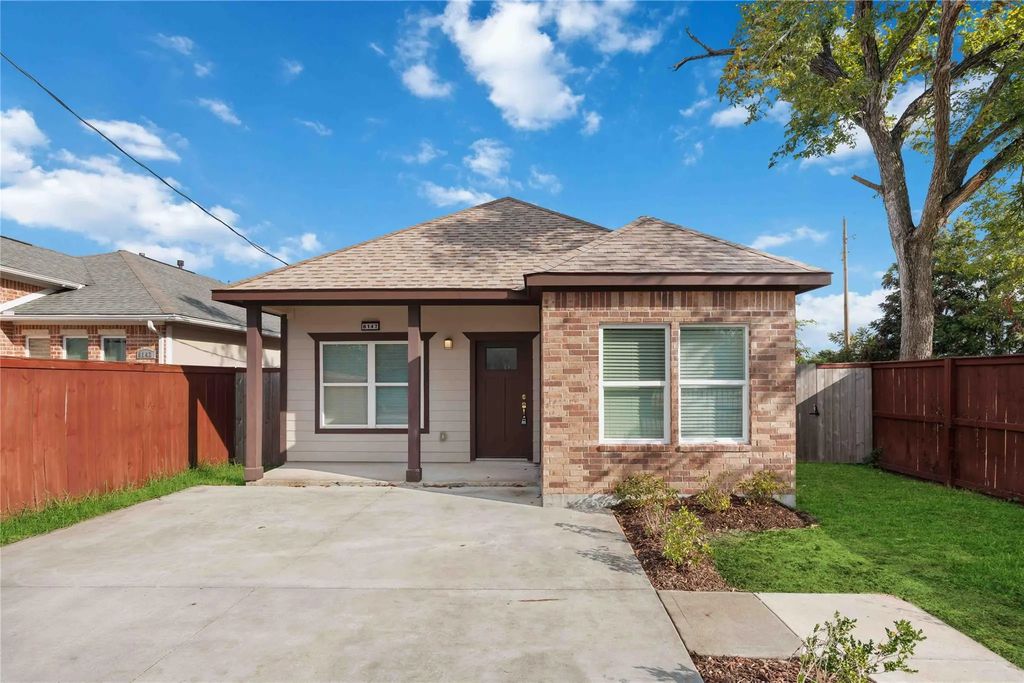 8147 Chateau Street, Houston