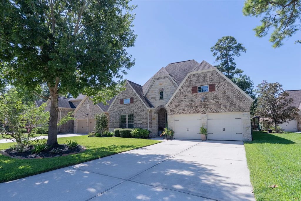 111 Riverbend Way, Montgomery