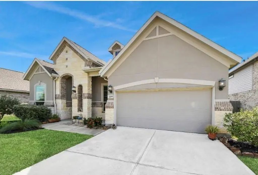 2215 Keystone Ridge Lane, Richmond