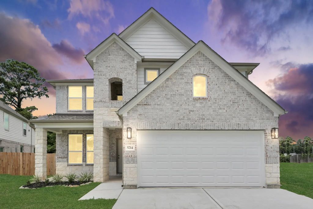 5714 Sandhill Oak Trail, Houston