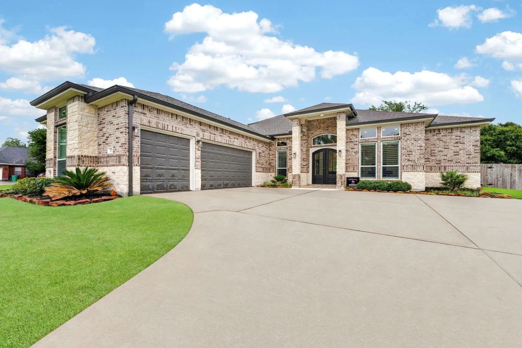 101 Bentwood Drive, Montgomery