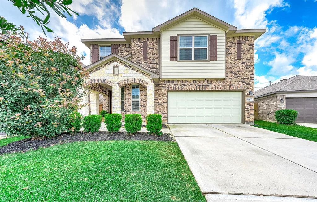 13517 Emerald Mallard Drive, Texas City