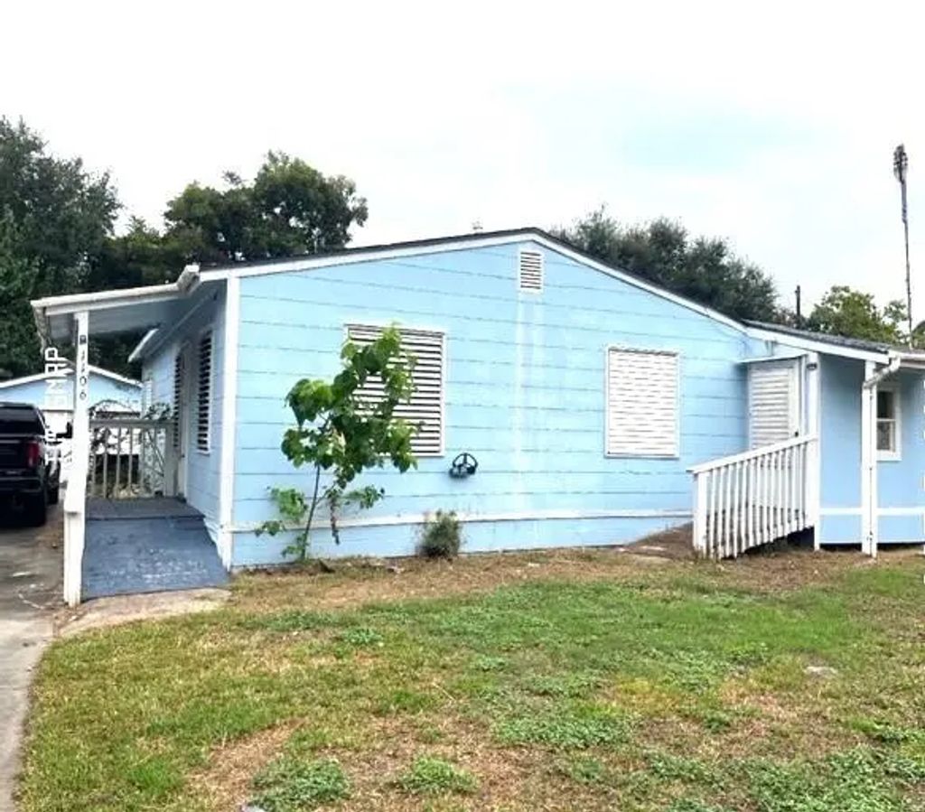 1106 11th 1/2 Street N, Texas City