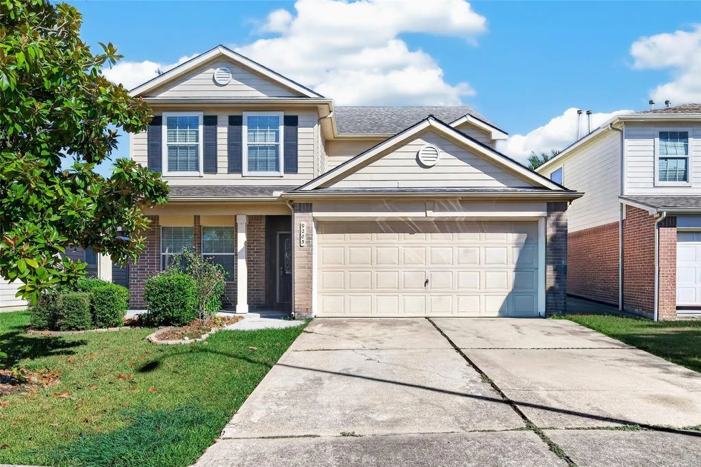 9203 Delmont Park Lane, Houston
