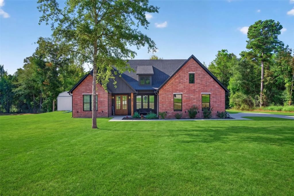 384 Clara Lane, Kilgore