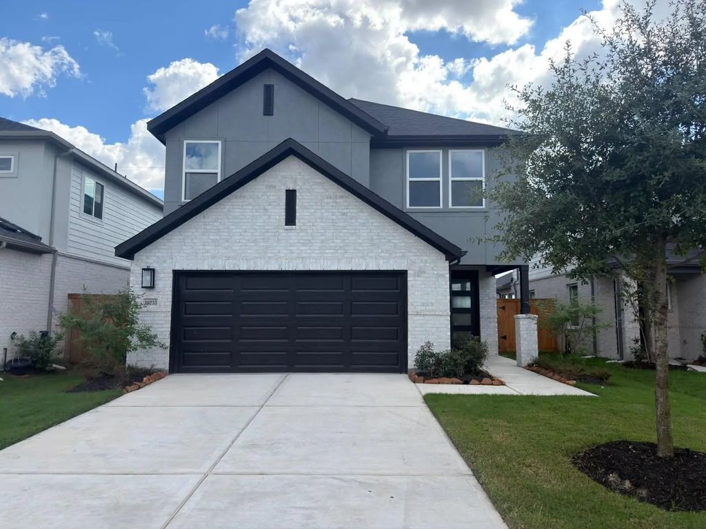 18235 Hibiscus Crescent Lane, Richmond