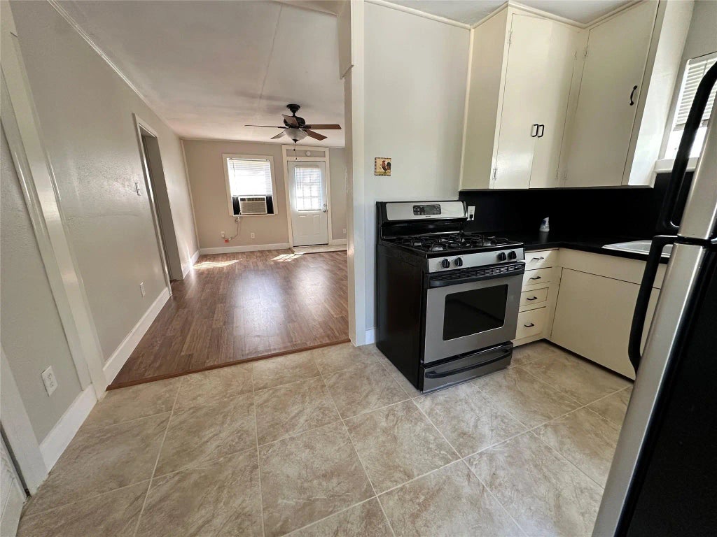 7110 Mchenry Street B-top, Houston