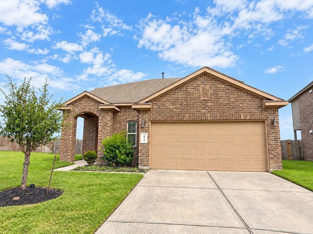 10111 Tallcrest Lane, Tomball