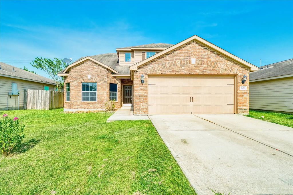 6934 Orchid Street, Baytown