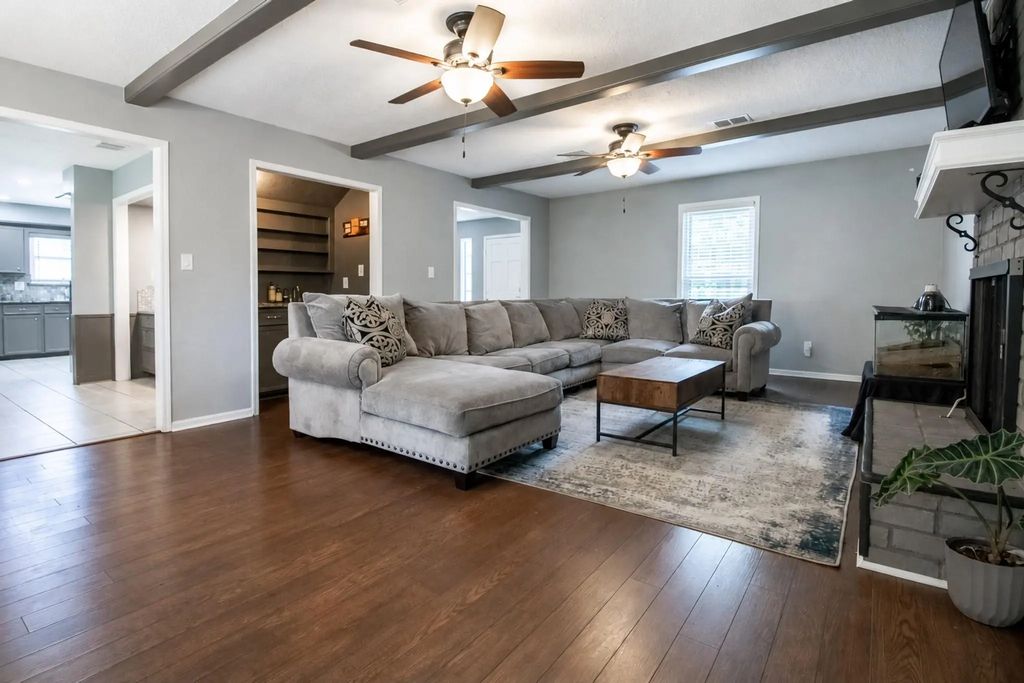 19507 Forest Fern Drive, Humble