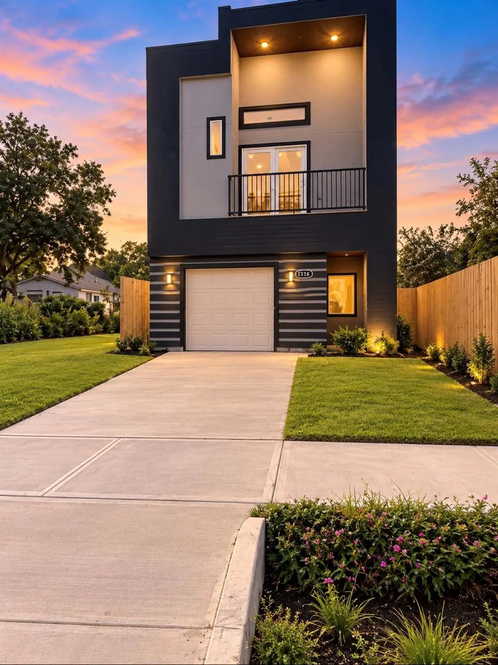 7916 Attwater Street, Houston