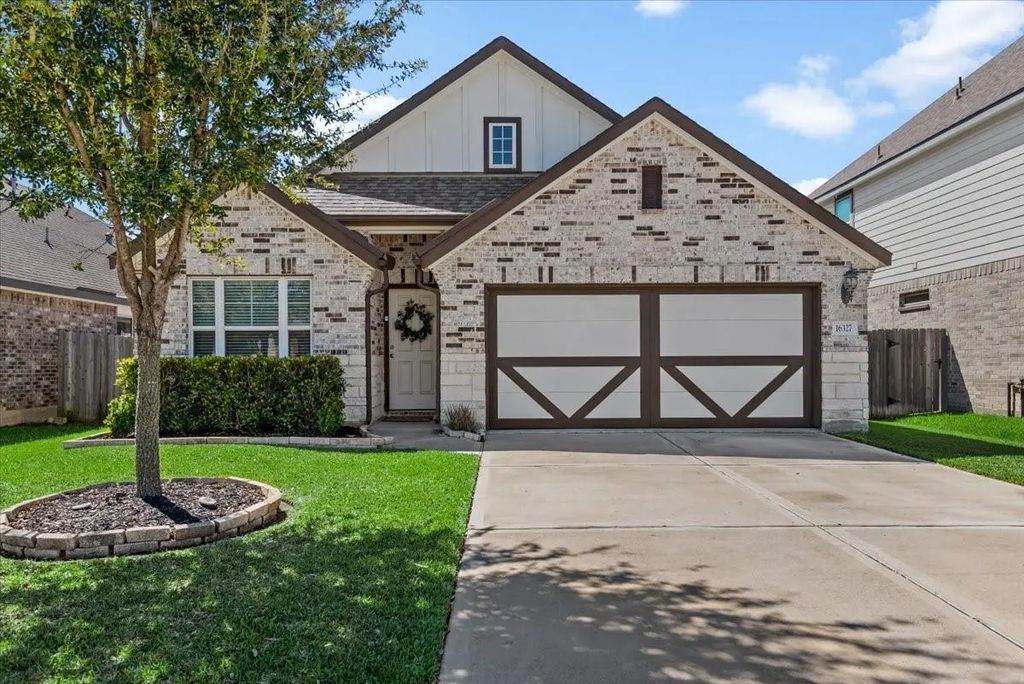 16327 Rockdale Landing Drive, Hockley