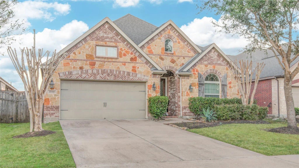 27330 Aspen Falls Lane, Fulshear