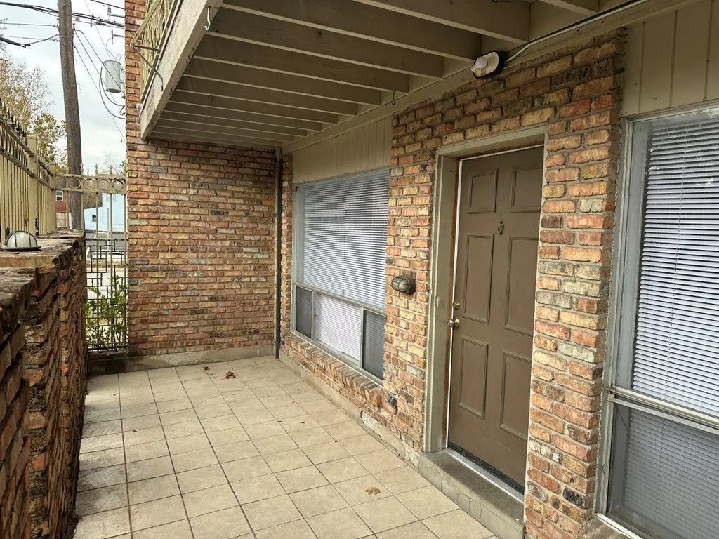 820 W Alabama Street 11, Houston