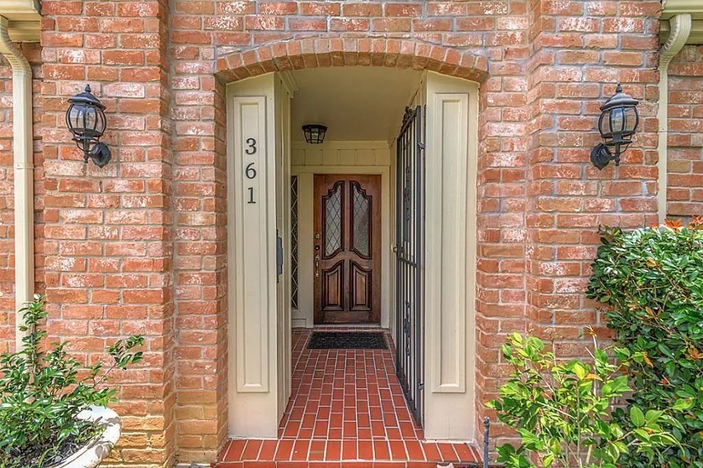 361 Champions Colony Iii, Houston