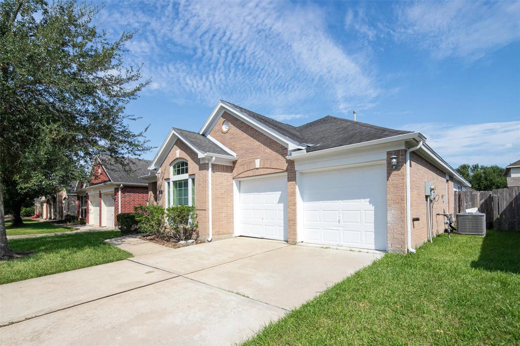 30 Signal Hill Drive, Manvel