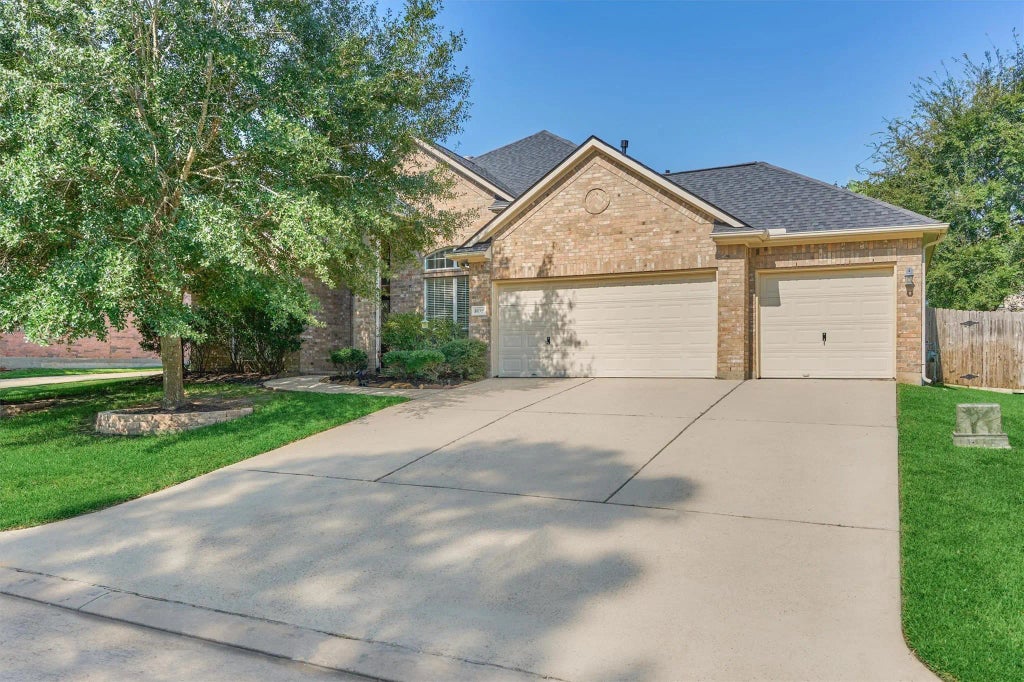 1839 Pembrook Circle, Conroe