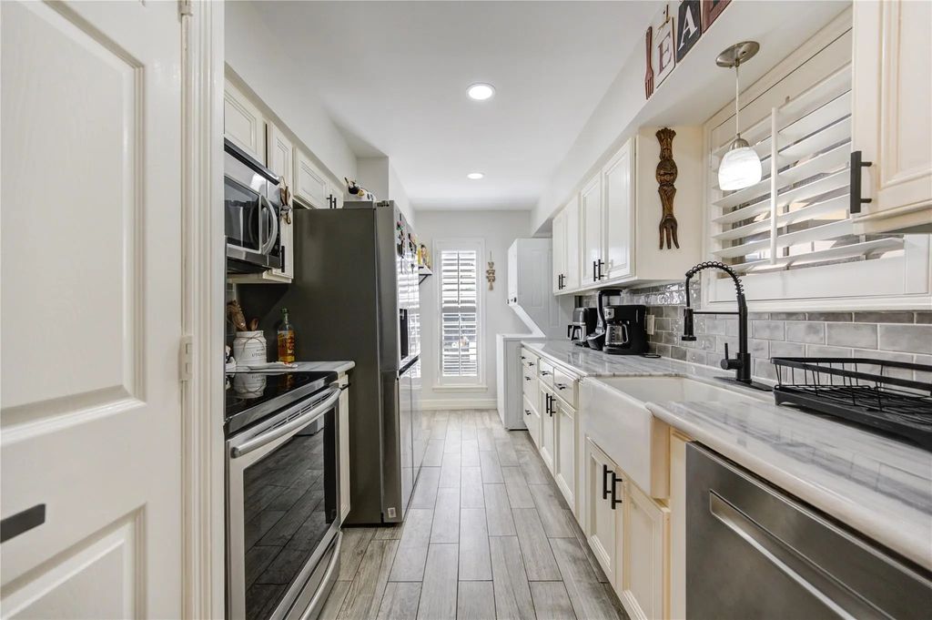 12550 Whittington Drive 305, Houston