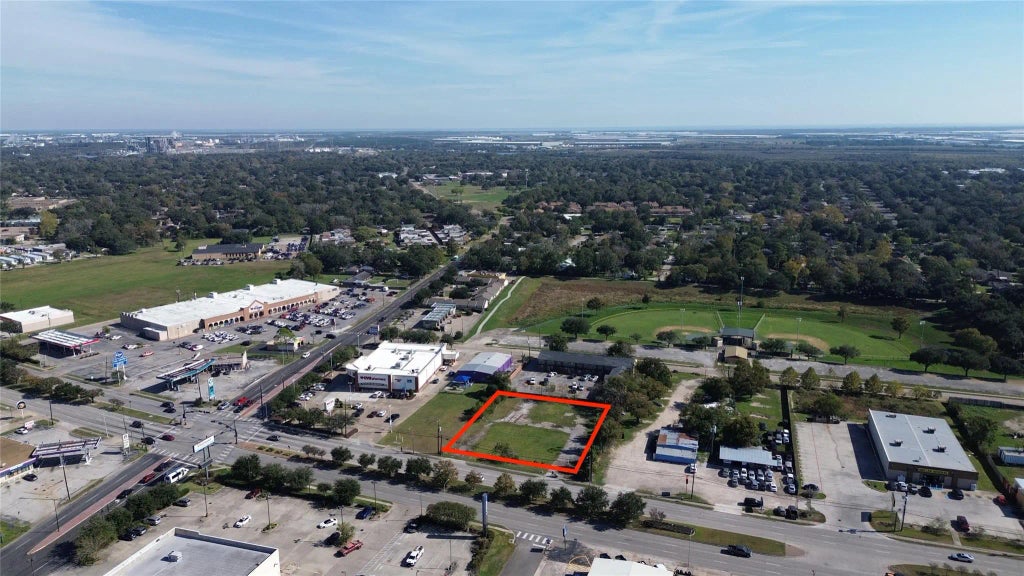 1500 N Alexander Drive, Baytown