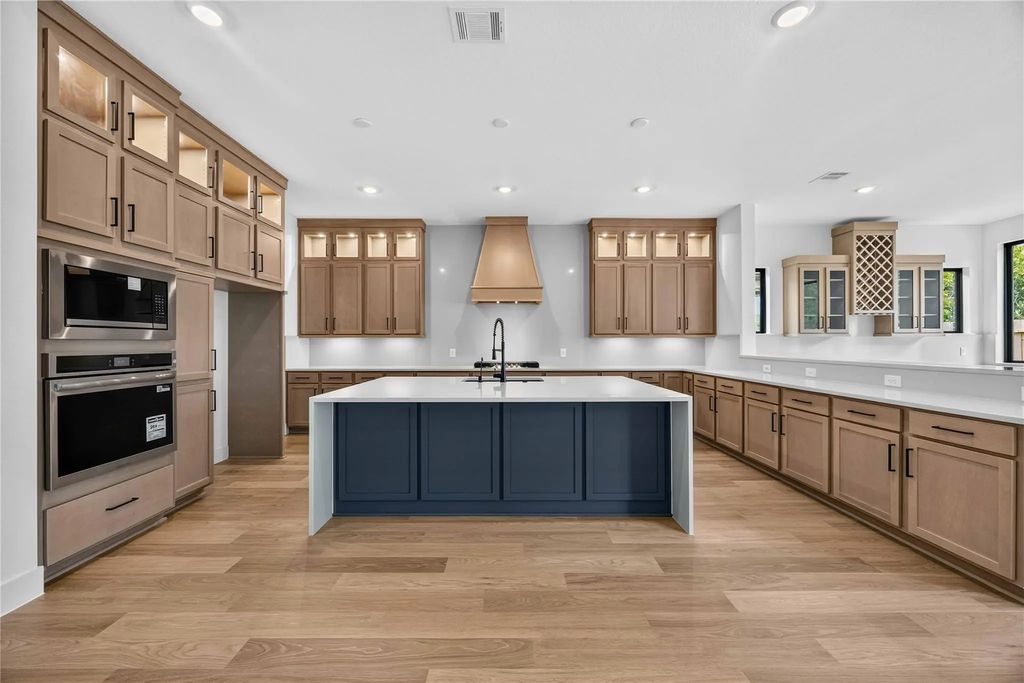 2505 Barton Creek Trail, Friendswood
