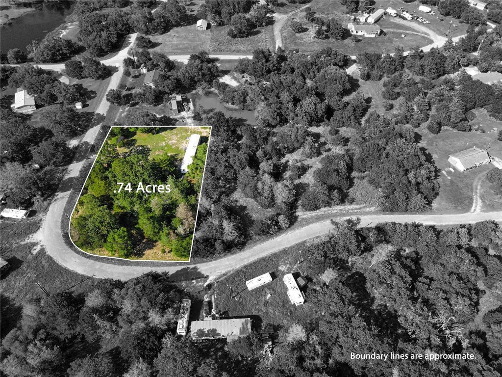 2235 Sierra Road, Brenham