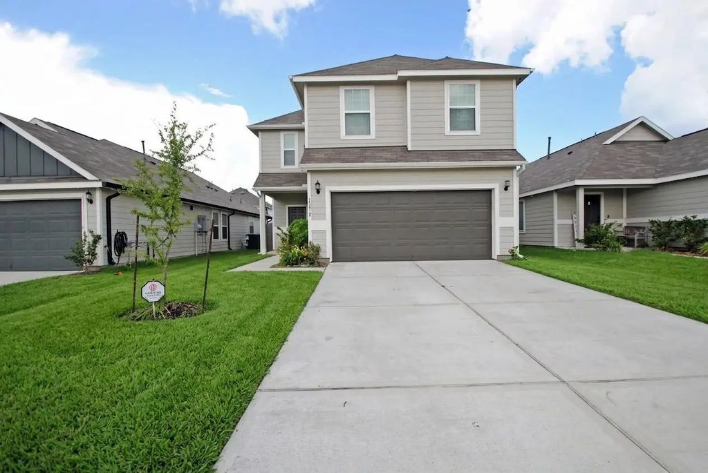 13812 Green Heron Way, Splendora
