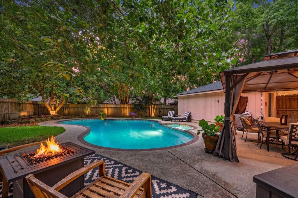 3031 Falling Brook Drive, Houston
