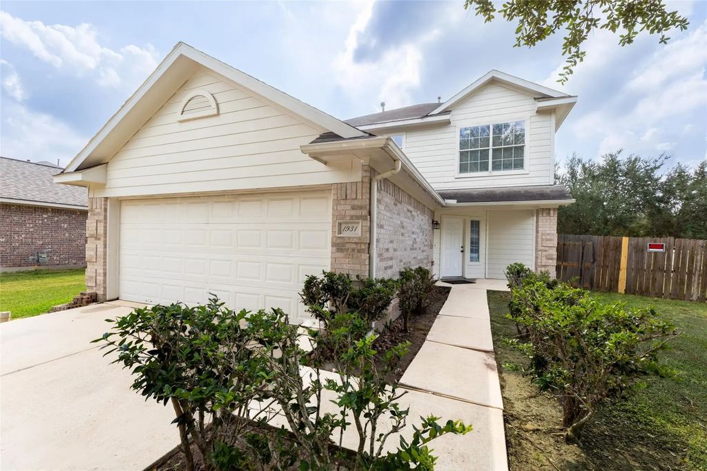 1931 Blossom Breeze Lane, Rosenberg