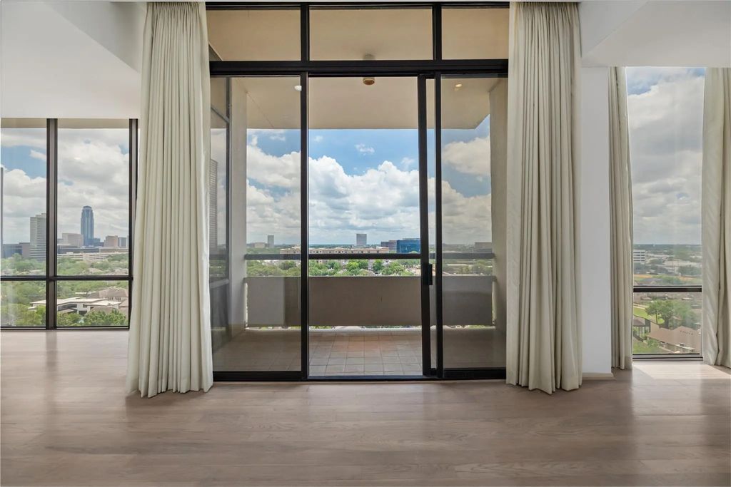 1111 Bering Drive 1202, Houston