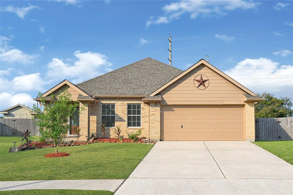 2146 Longwood Drive, Deer Park