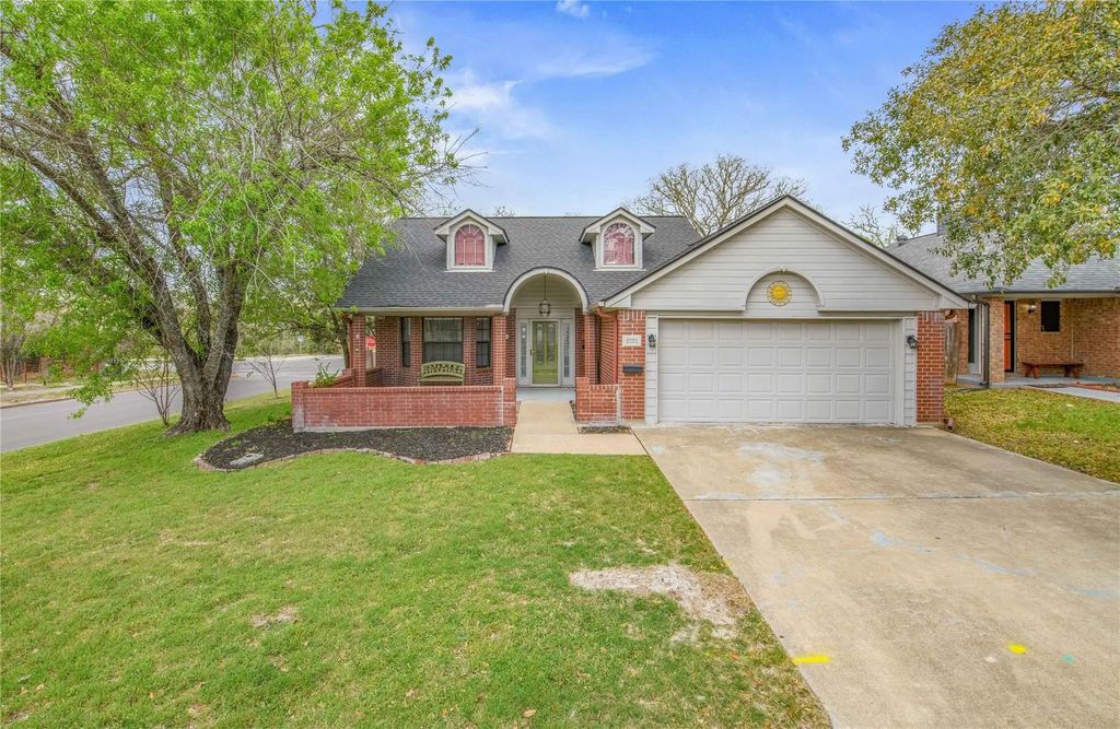 2022 Wilderland Circle, Bryan