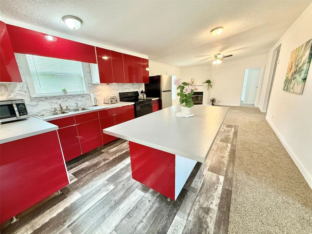 237 Linda Lane, Oyster Creek