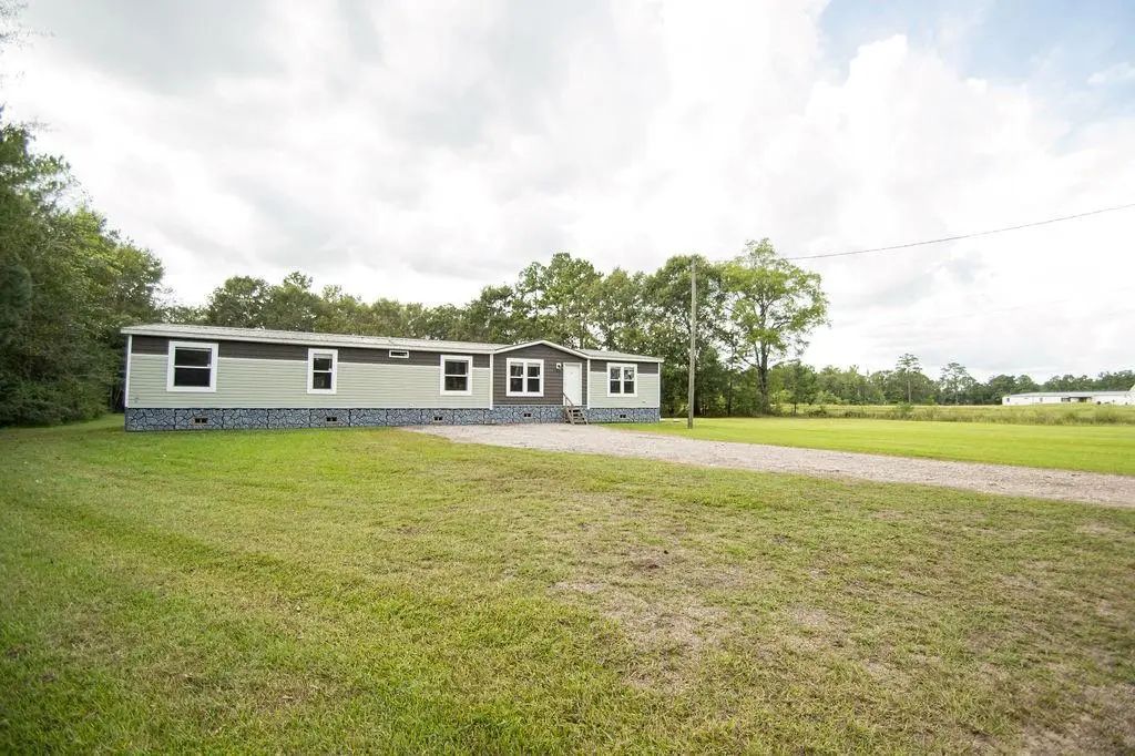 6100 Pipeline Road, Vidor