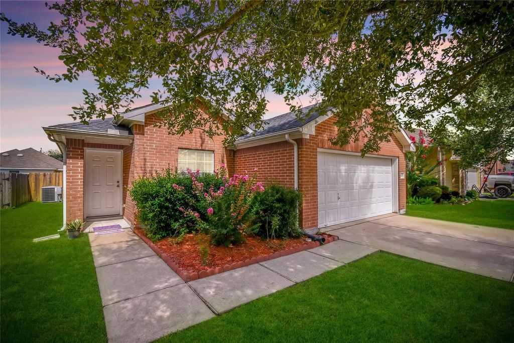 2319 Blue Reef Drive, Katy