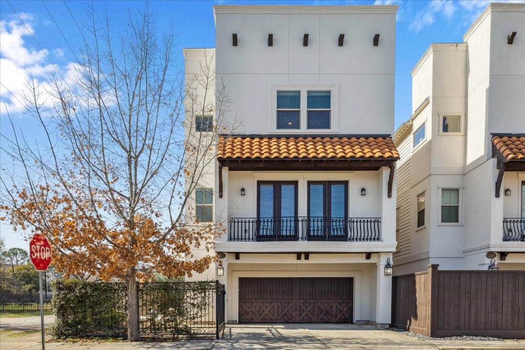 303 Bethje Street, Houston