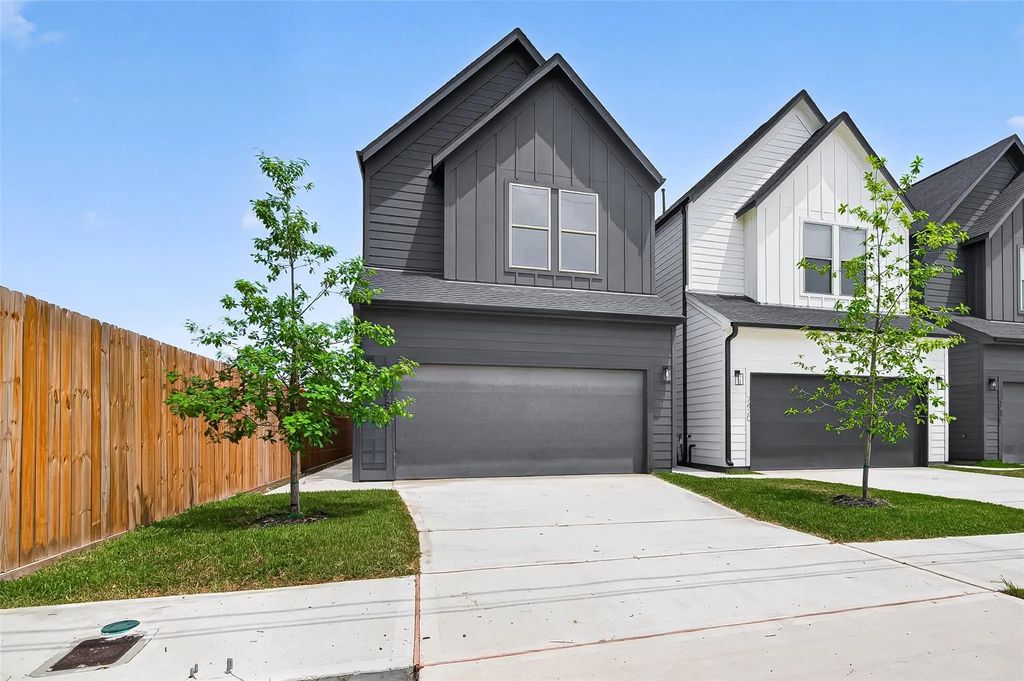 7422 Maxroy Street, Houston