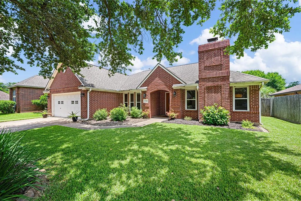 116 Zinnia Street, Lake Jackson