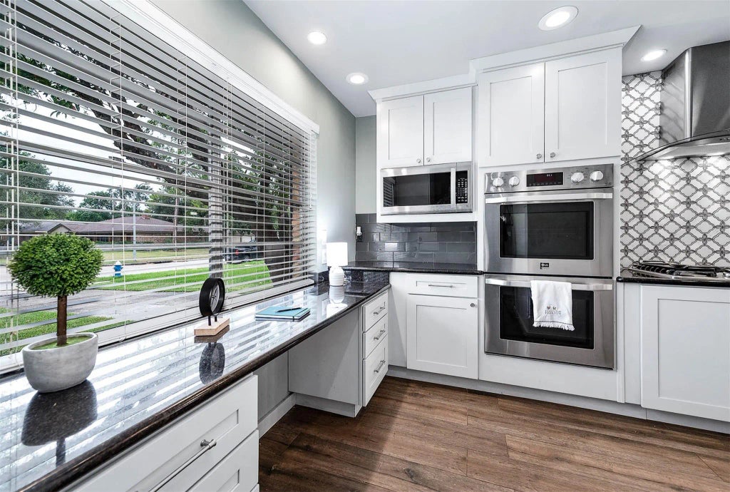 6030 Warm Springs Road, Houston