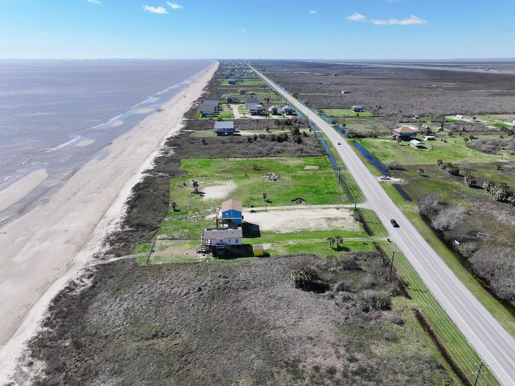 1220 Highway 87 Highway, Gilchrist