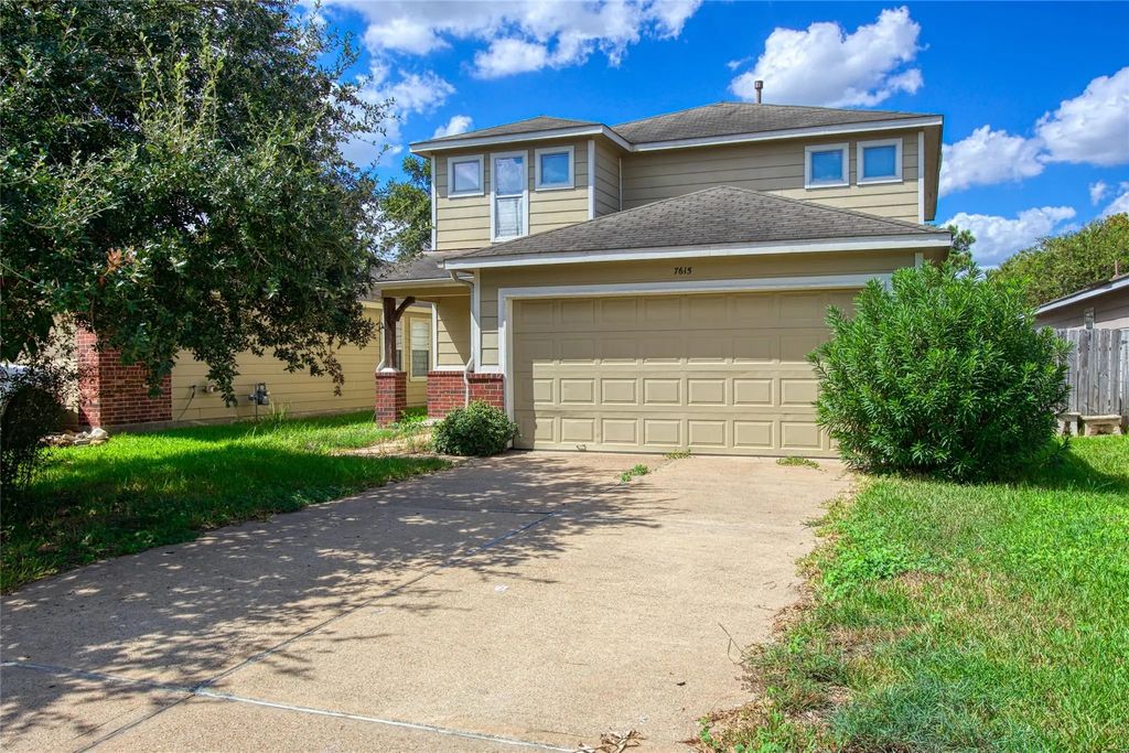 7615 Yucca Field Drive, Cypress