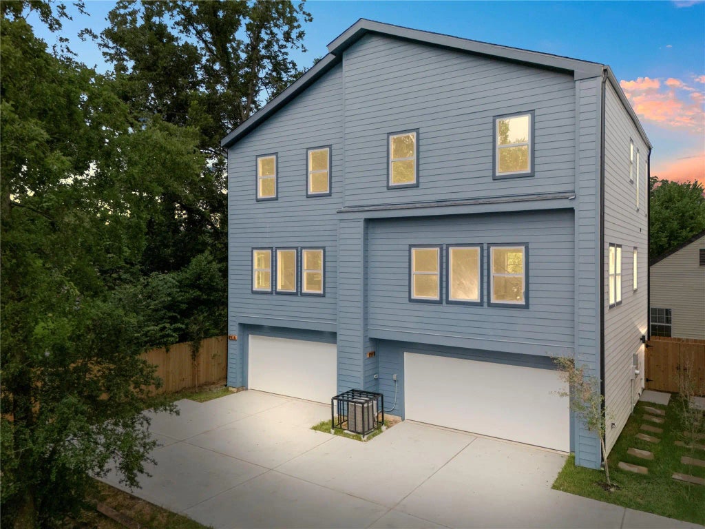 891 1/2 Lucky Street B, Houston