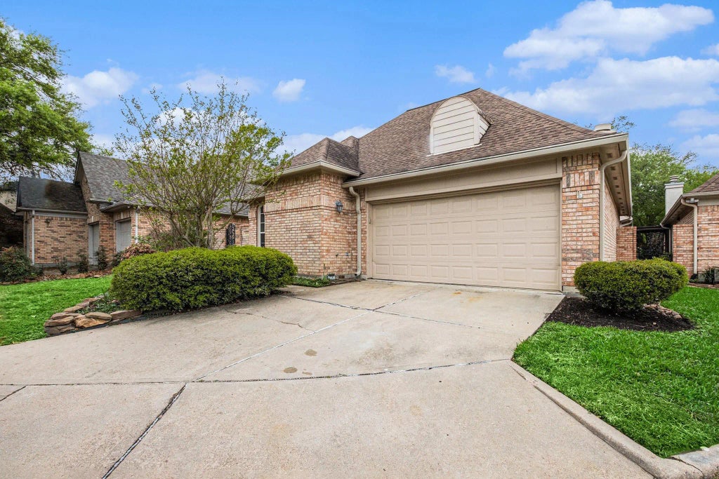 4069 Heathersage Drive, Houston
