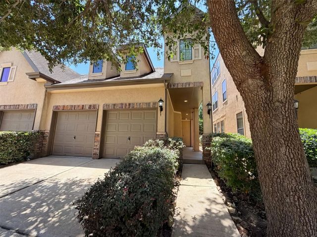 2942 Royal Oaks Crest, Houston