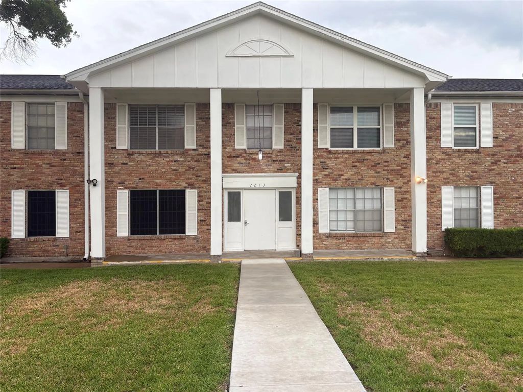 7217 Beechnut Street, Houston