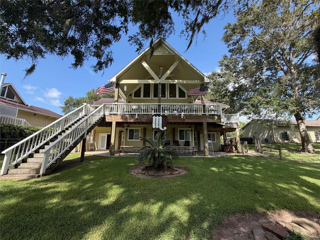 1617 County Road 244a, Brazoria