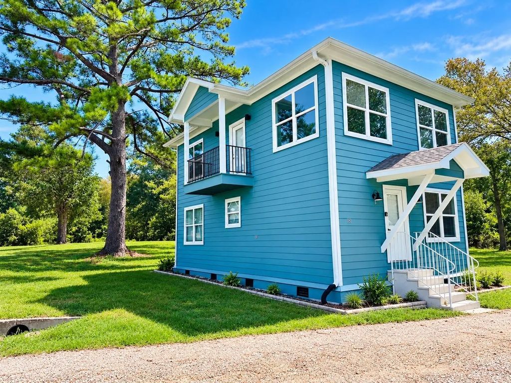 189 W Lakeview, Onalaska