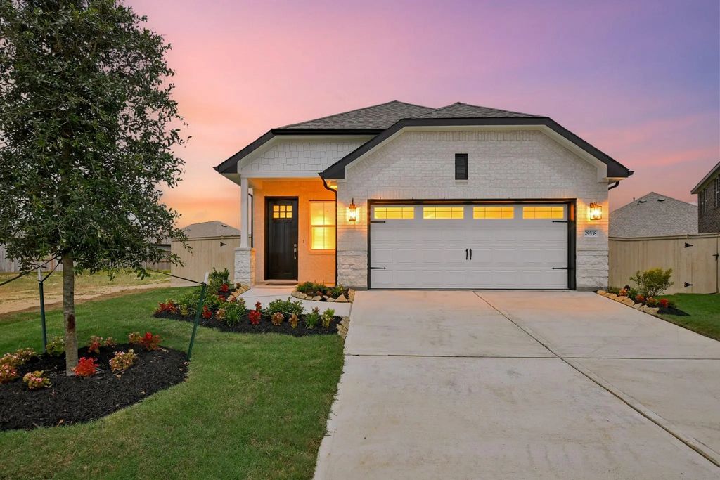 29538 Barnview Drive, Waller