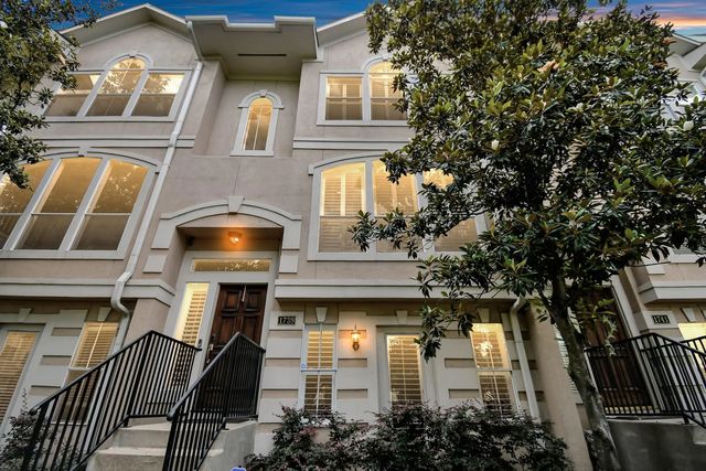 1739 French Village Drive, Houston